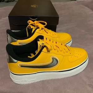 Nike Air Force 1 07 LV8 Sport